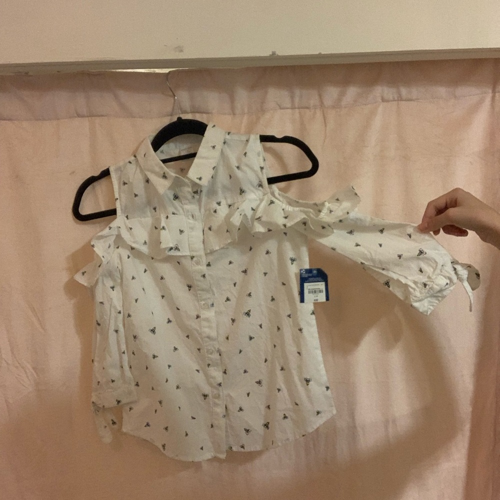 cute off the shoulders bee top